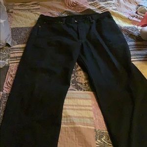 All black Levi’s